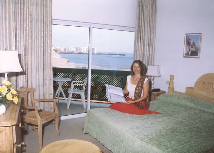 Playa Surf Cbbc Hotell 3*