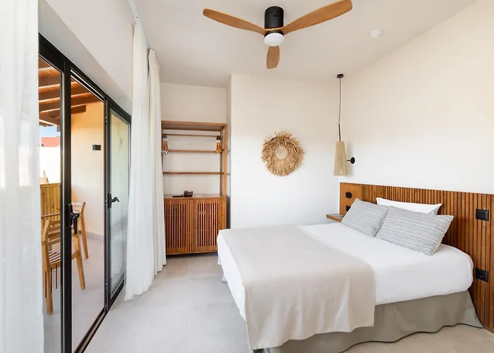 Playa Surf Cbbc Hotell 3*