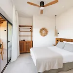 Playa Surf Cbbc Szálloda 3*